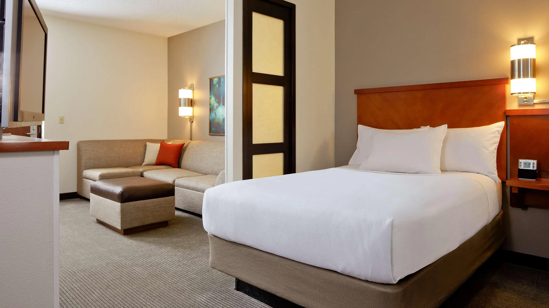 Hyatt Place Charlotte Airport/Lake Pointe